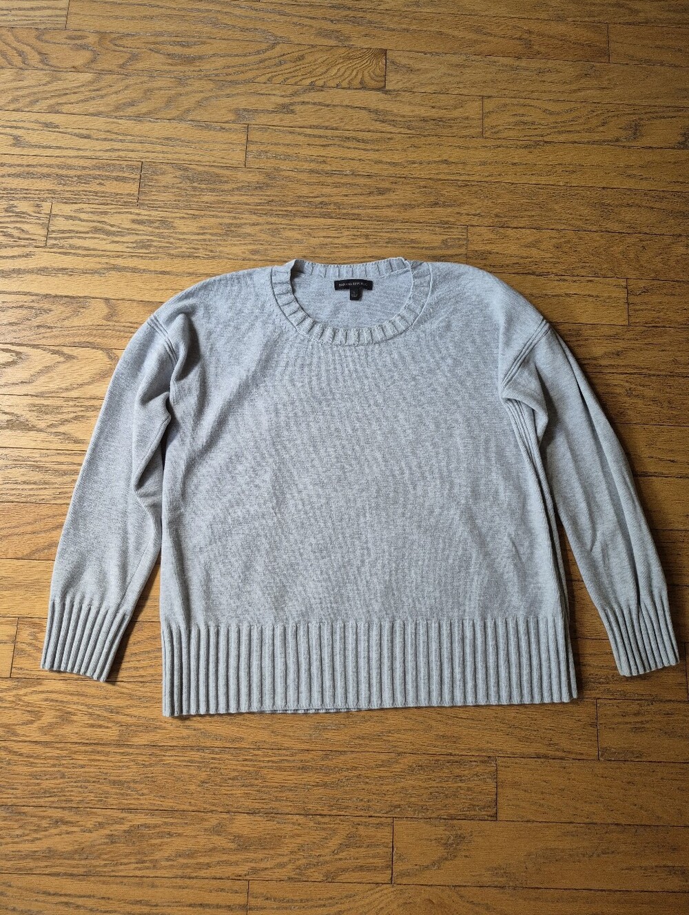 Banana Republic Gray Ribbed Trim Crewneck Sweater L